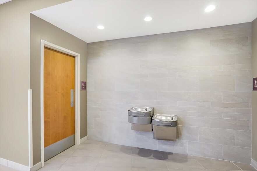 More Photos Of 1000 S US Highway 31, Greenwood Medical For Sale