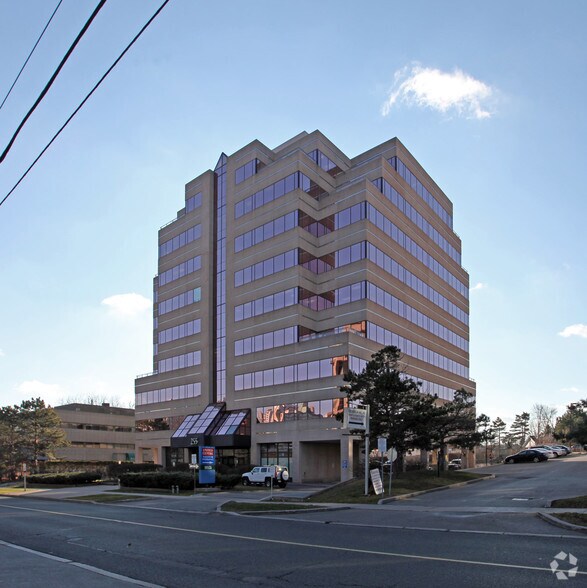 More Photos Of 255 Duncan Mill Rd, Toronto Office For Sale