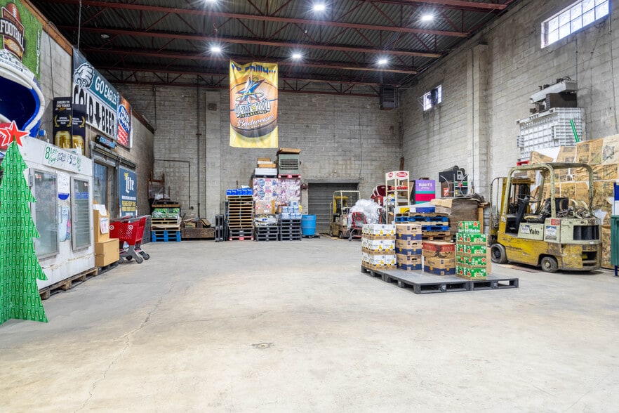 More Photos Of 7040 State Rd, Philadelphia Warehouse For Sale