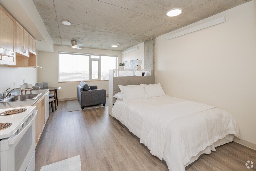 More Photos Of 1400 Madison St, Seattle Apartments For Lease