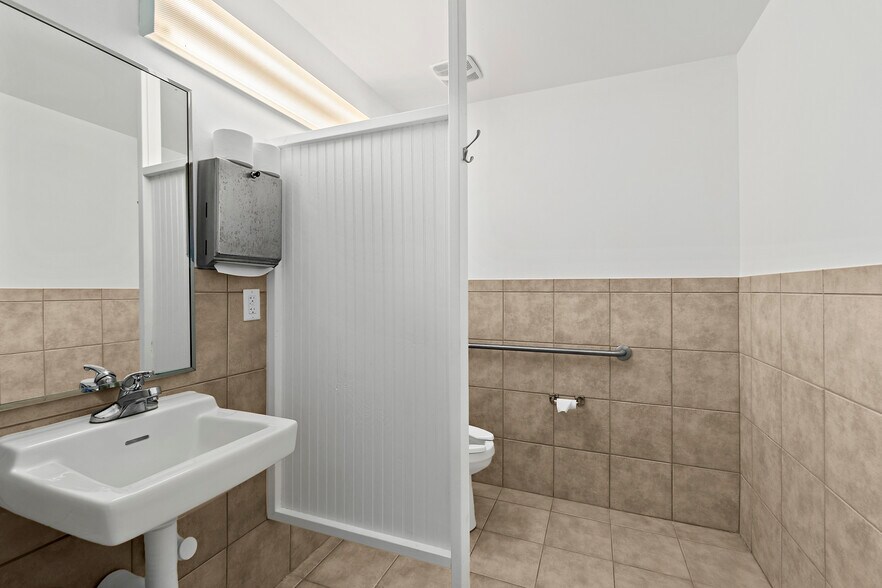 More Photos Of 3270 Highway A1A, Melbourne Beach Office For Lease