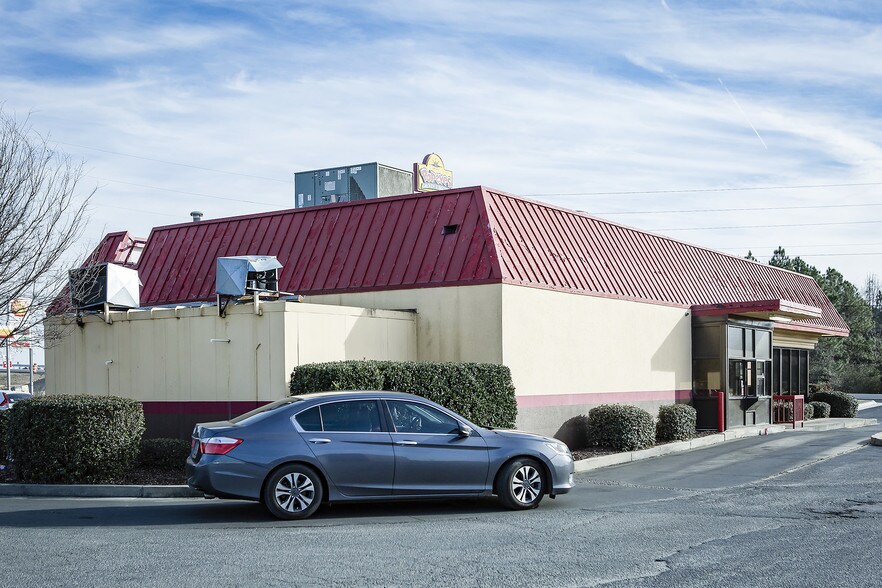 More Photos Of 1515 E Union St, Vienna Fast Food For Sale