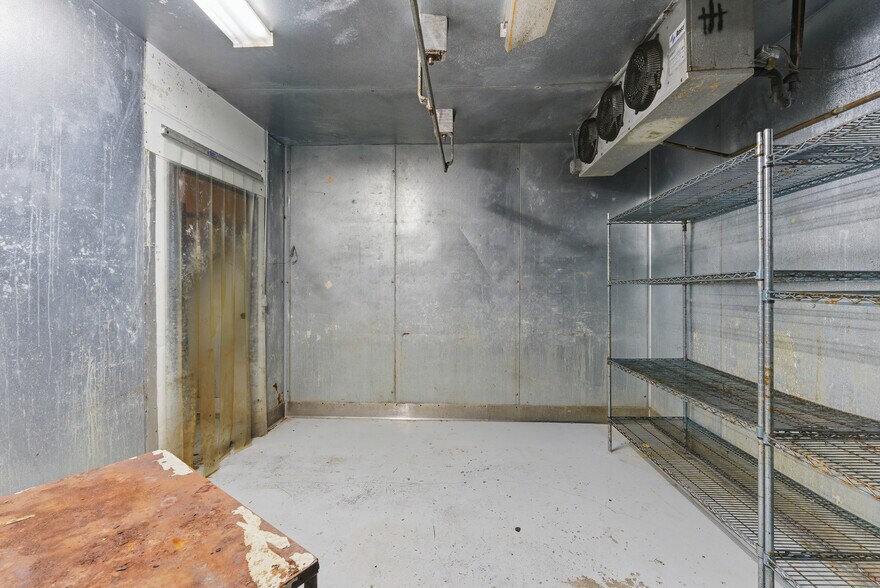 More Photos Of 2400 Valley Blvd, Pomona Convenience Store For Sale