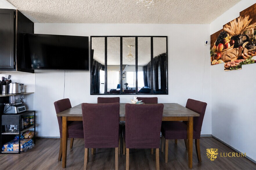 More Photos Of 1683 S Longwood Ave, Los Angeles Apartments For Sale