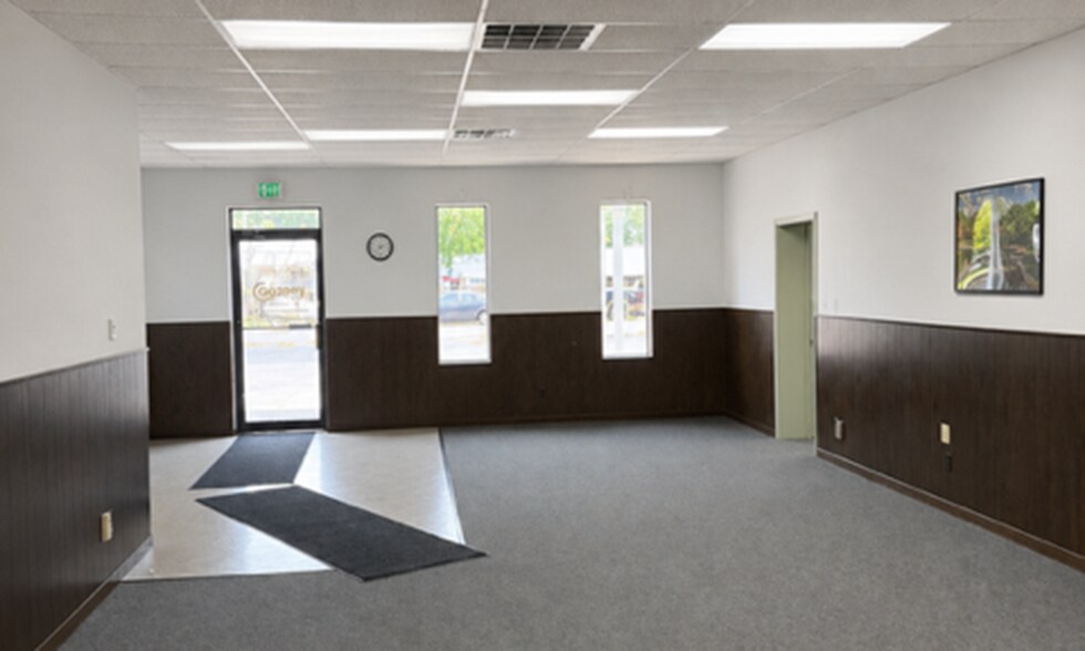 More Photos Of 1501 Allens Ln, Evansville Warehouse For Sale