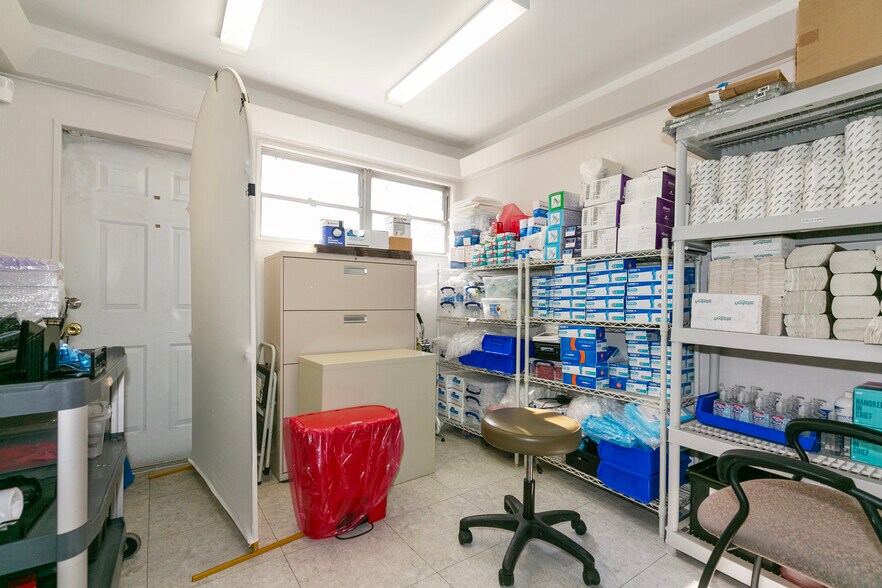 More Photos Of 421 Deer Park Ave, Babylon Medical For Sale