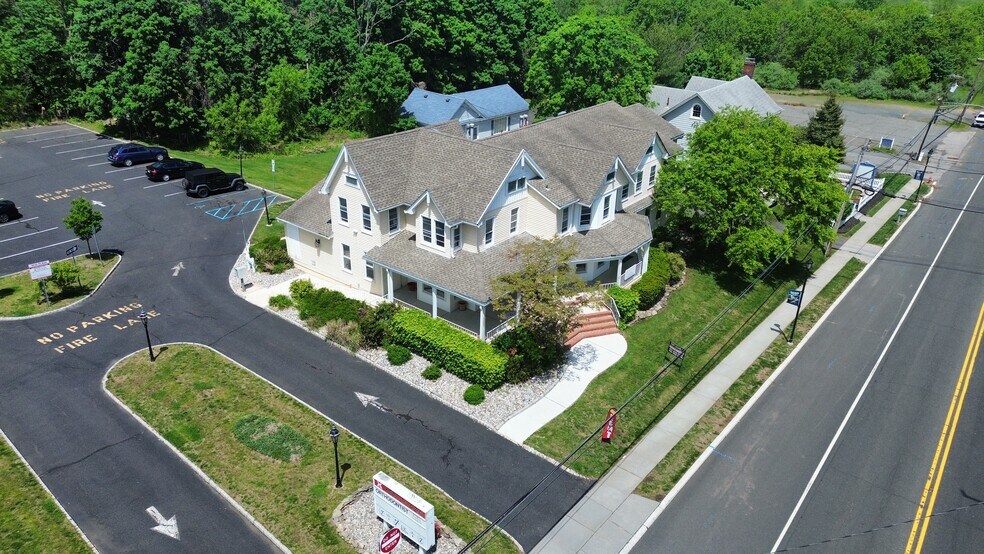 More Photos Of 33 N Main St, Marlboro Office For Lease