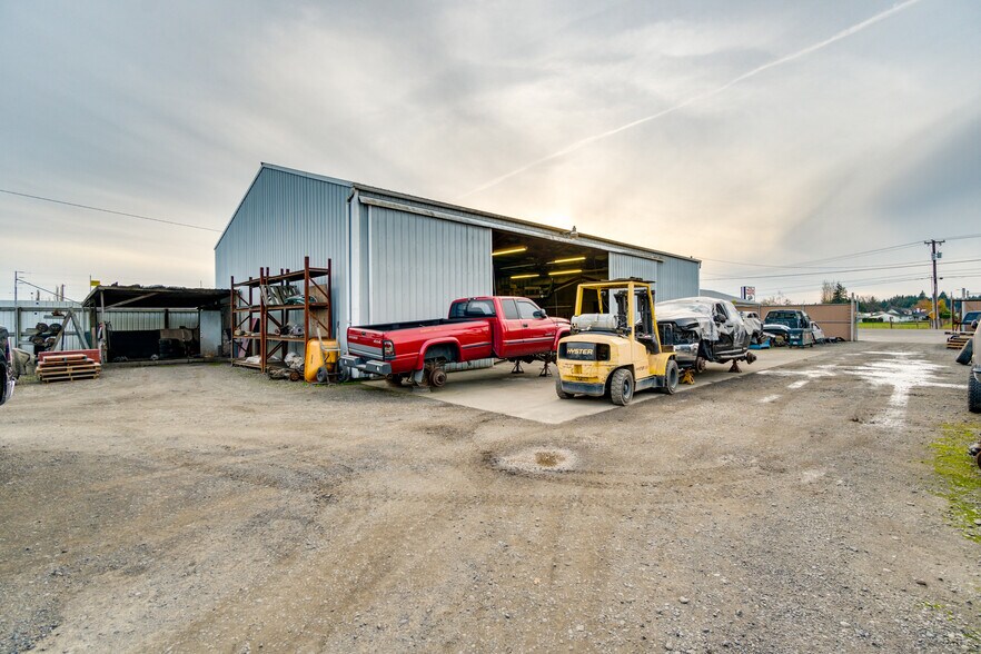 More Photos Of 17308 Highway 99E, Hubbard Auto Salvage Facility For Sale