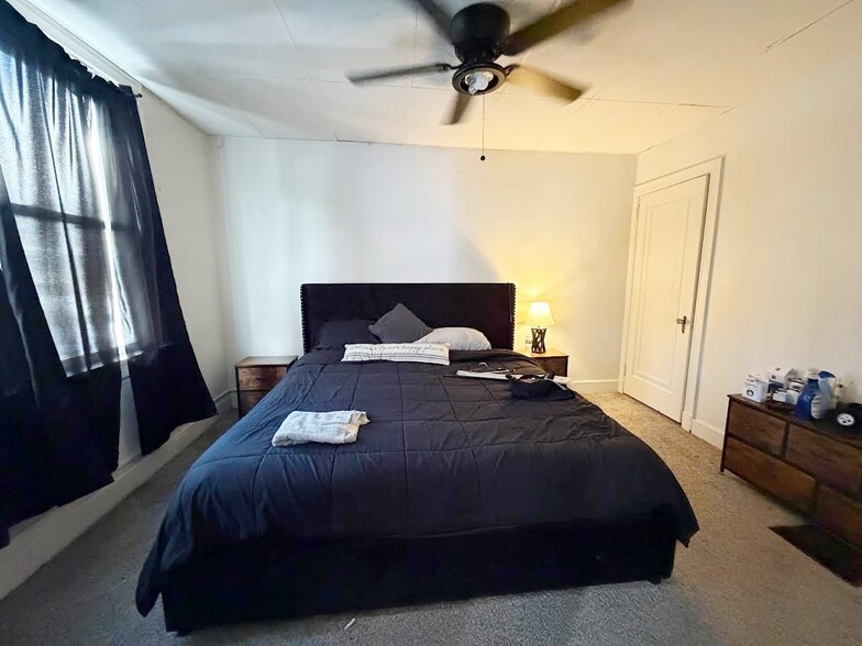 More Photos Of 342 Center Ave, Pittsburgh Storefront Retail Residential For Sale