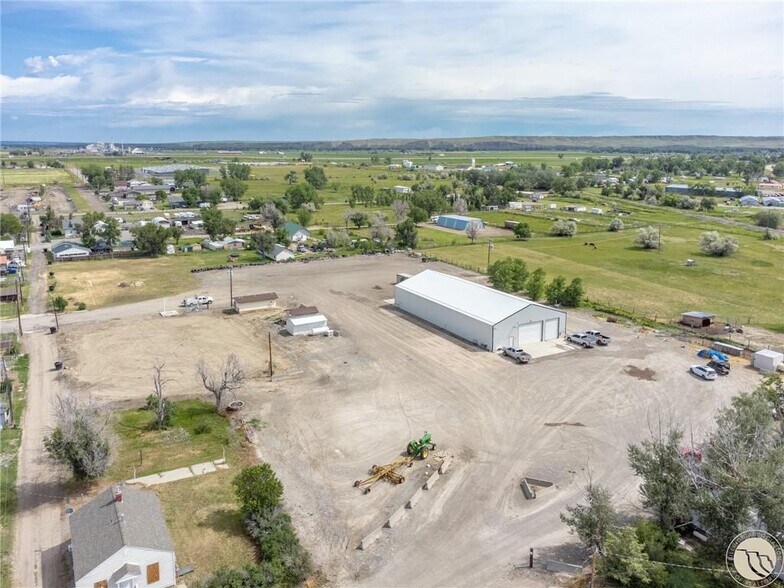 More Photos Of 225 5th St E, Hardin Industrial For Sale