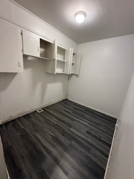 More Photos Of , Tulsa Specialty For Sale