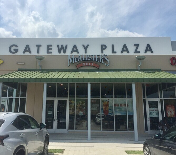 More Photos Of 2000 NW 87th Ave, Doral Medical For Lease