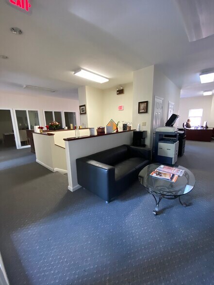 More Photos Of 4200 Evergreen Ln, Annandale Medical For Sale