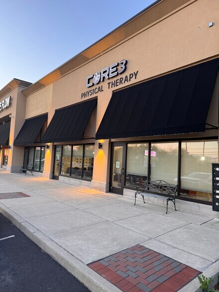 More Photos Of 1691-1699 N Bethlehem Pike, Hatfield Storefront For Lease