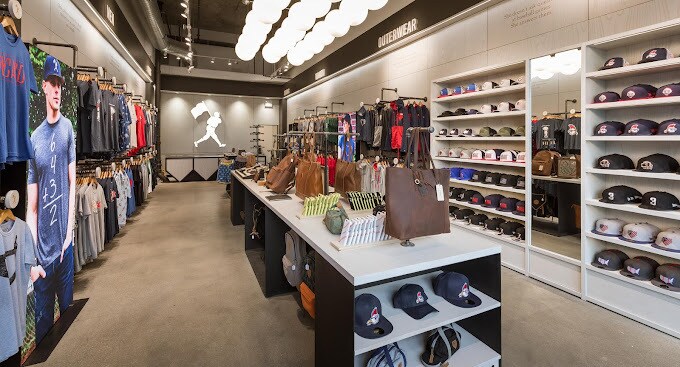 More Photos Of 1025 Addison St, Chicago Apartments For Lease