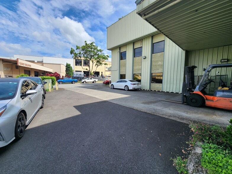 More Photos Of 99-1418 Koaha Pl, Honolulu Light Manufacturing For Sale
