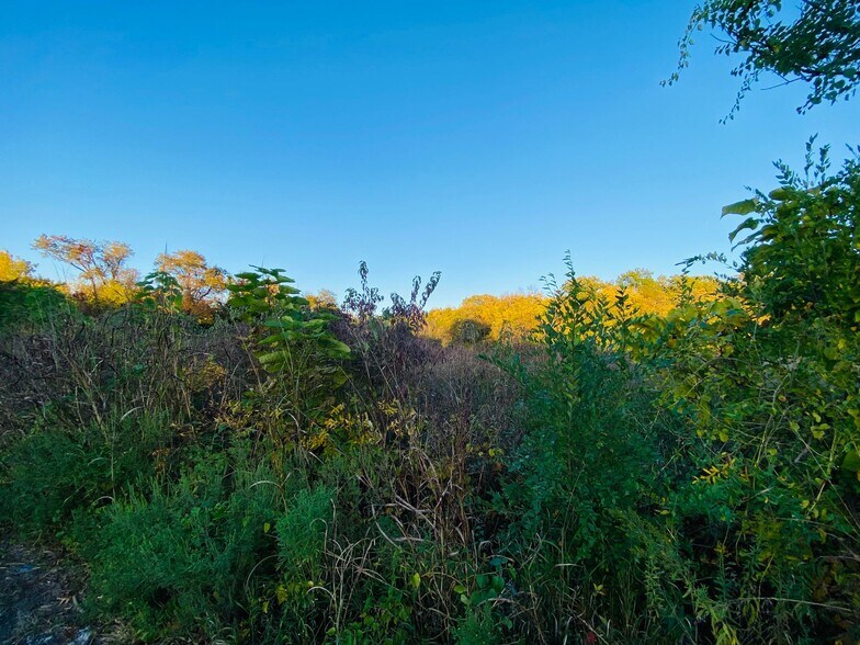 More Photos Of 5407 NW Waukomis, Kansas City Land For Sale