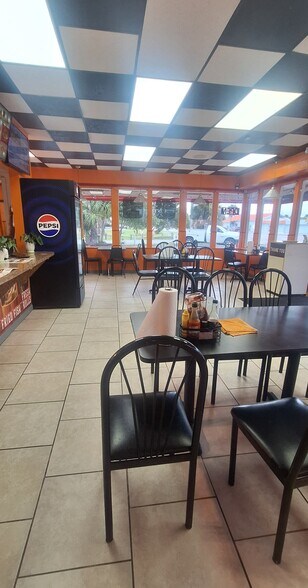 More Photos Of 934 Dixon Blvd, Cocoa Fast Food For Sale