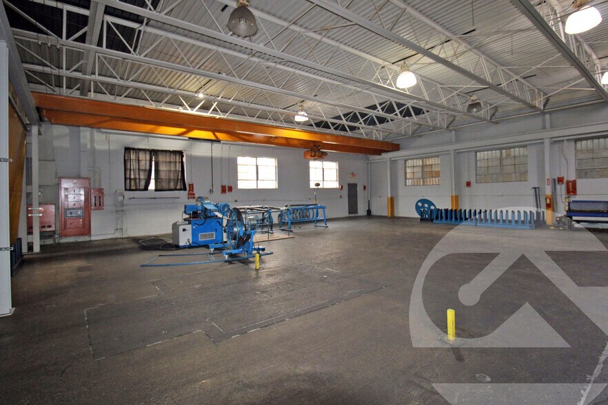 More Photos Of 17950 Allen Rd, Melvindale Manufacturing For Sale