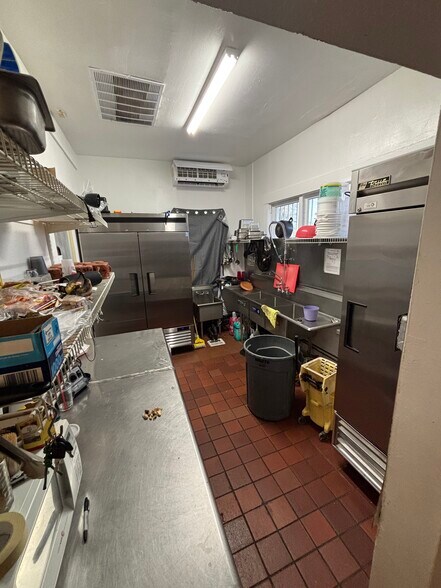 More Photos Of 119 E Speedway Blvd, Tucson Restaurant For Sale