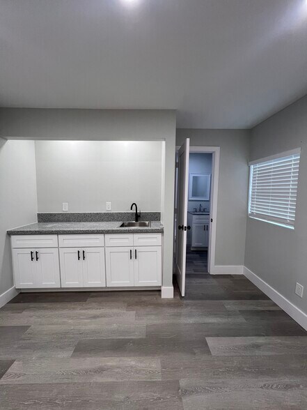 More Photos Of 2209 Highway 3, Dickinson Office Residential For Sale