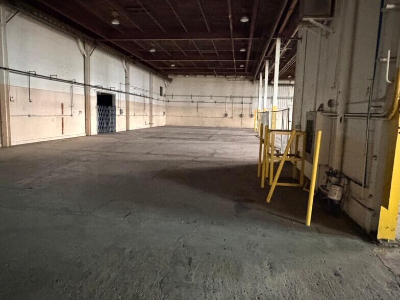 More Photos Of 2636 S Work St, Falconer Manufacturing For Lease