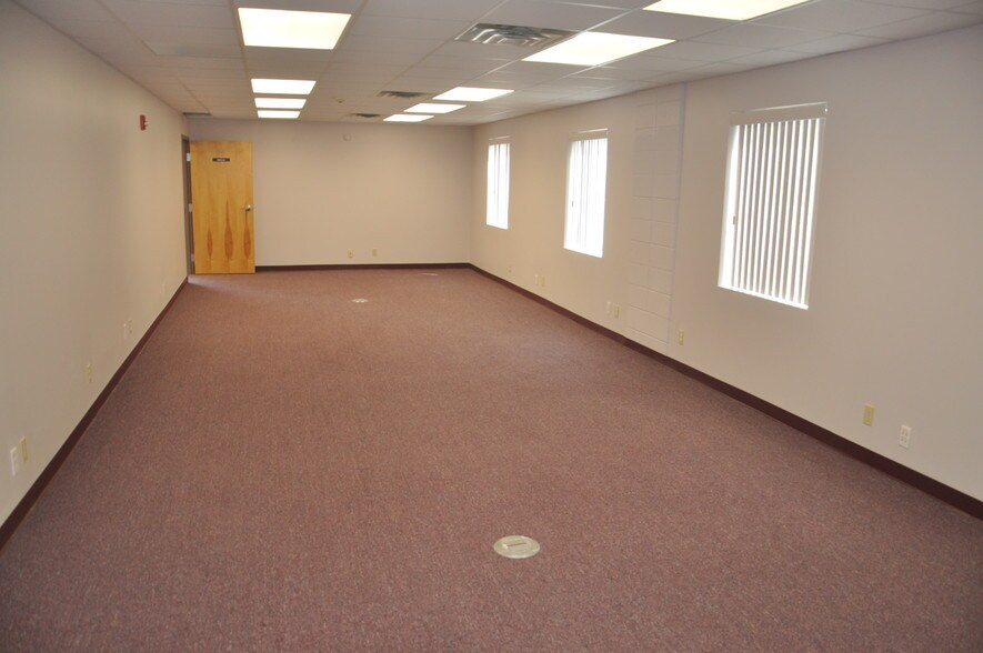 More Photos Of 1201 Greenbrier St, Charleston Office For Lease