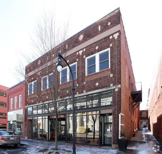 Primary Photo Of 320 E Chapel Hill St, Durham Storefront Retail Office For Lease