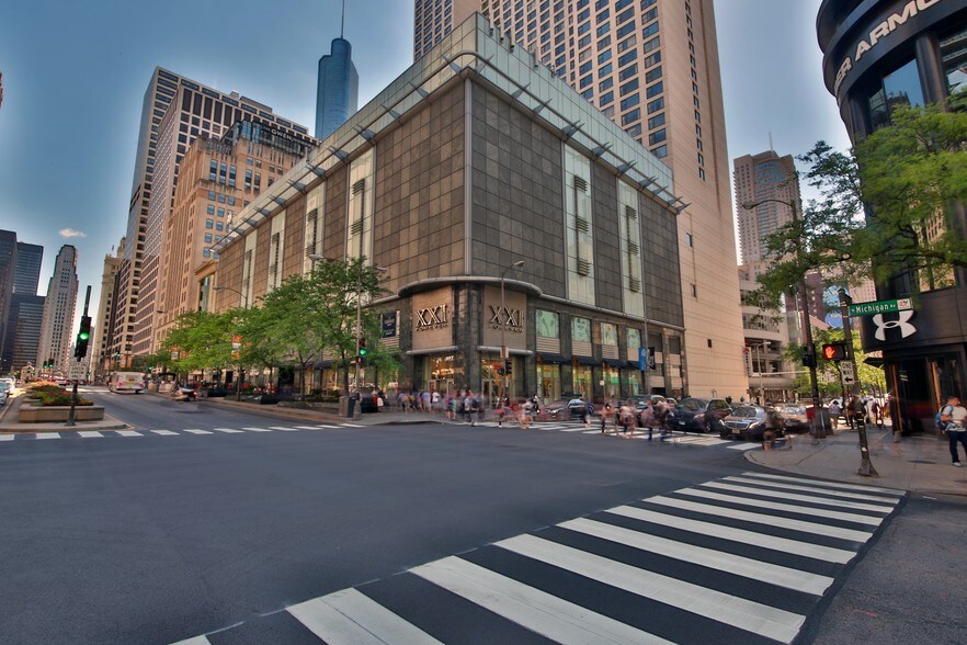More Photos Of 520 N Michigan Ave, Chicago Unknown For Lease