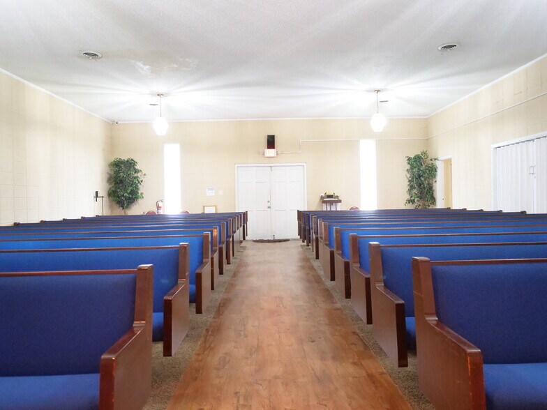 More Photos Of 5 Birkenhead Rd, Savannah Funeral Home For Sale