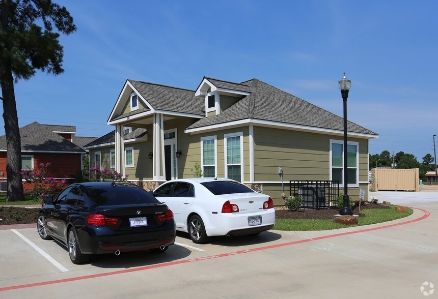 More Photos Of 8900 Eastloch Dr, Spring Unknown For Lease