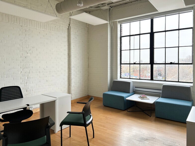 More Photos Of 1655 Dupont St, Toronto Flex For Sale
