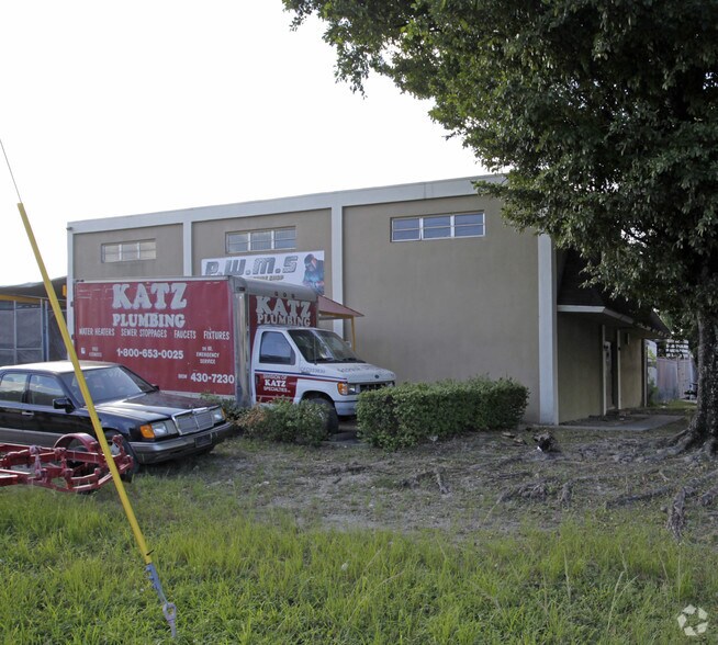 More Photos Of 5571 NW 84th Ave, Miami Warehouse For Lease