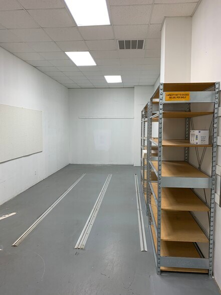 More Photos Of 114 Hilltop Way, Forest City Freestanding For Lease