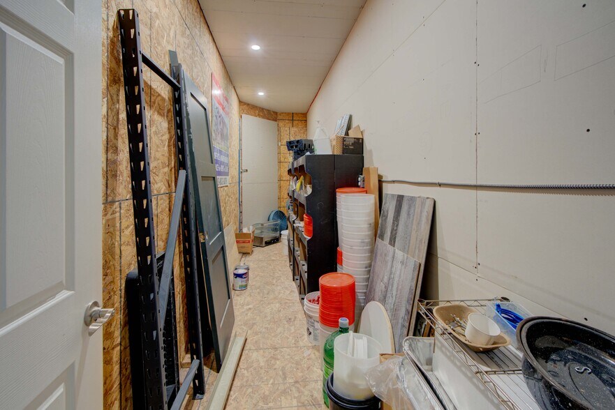 More Photos Of 25 Main St E, Lyn Storefront Retail Office For Sale