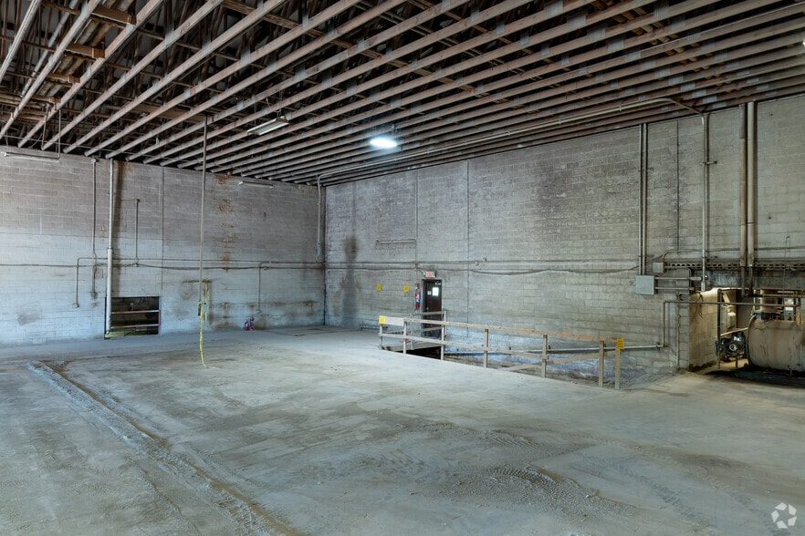 More Photos Of 735 Wangum Rd, Victor Warehouse For Sale