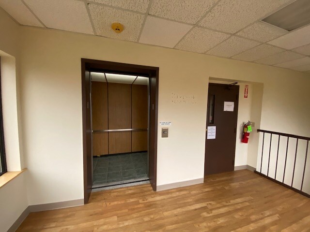 More Photos Of 2751 Dixwell Ave, Hamden Office For Lease