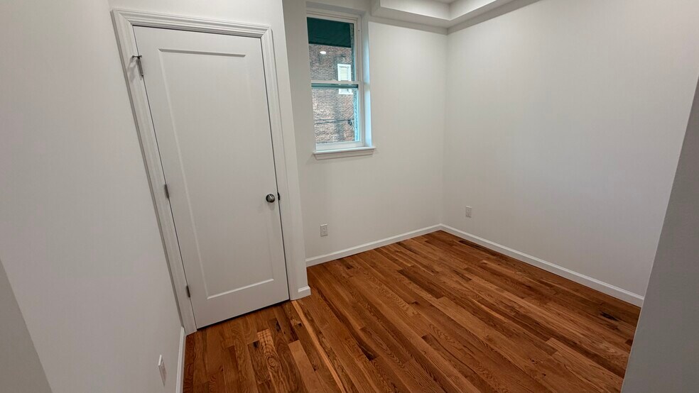 More Photos Of 5352 Cedar Ave, Philadelphia Apartments For Sale