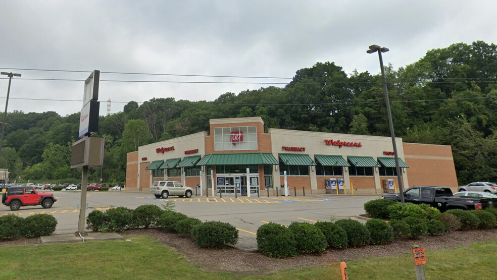 More Photos Of 1701 William Flynn Hwy, Glenshaw Drugstore For Sale