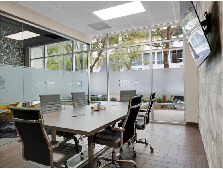 More Photos Of 101 S Eola Dr, Orlando Apartments For Sale