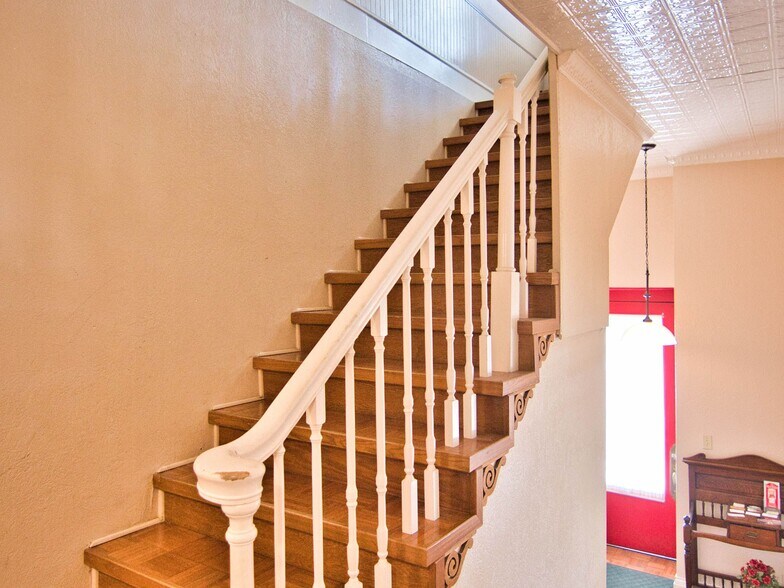 More Photos Of , Mason Unknown For Sale