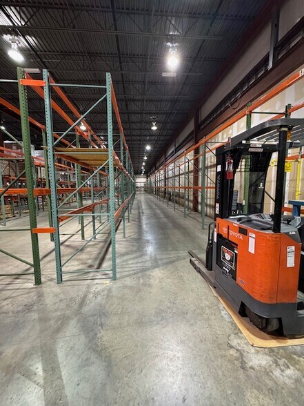 More Photos Of 2500 Hawkeye Ct, Virginia Beach Warehouse For Lease
