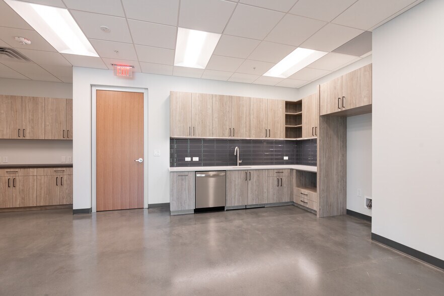 More Photos Of 4509 Creedmoor Rd, Raleigh Office For Lease