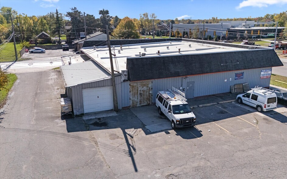 More Photos Of 6397 Middlebelt Rd, Romulus Freestanding For Sale