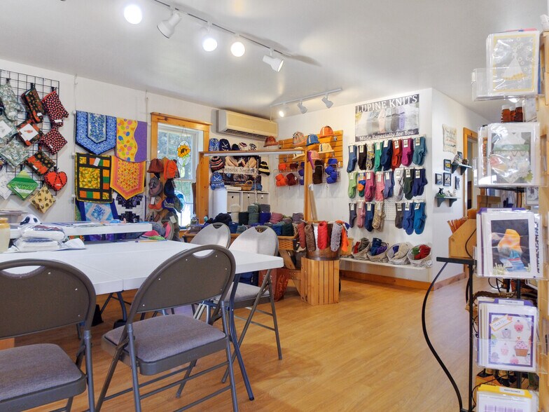 More Photos Of 7 Old Searsport Ave, Belfast Convenience Store For Sale