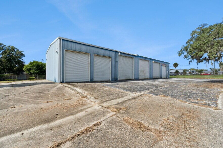 More Photos Of 11 W Magnolia St, Davenport Warehouse For Sale