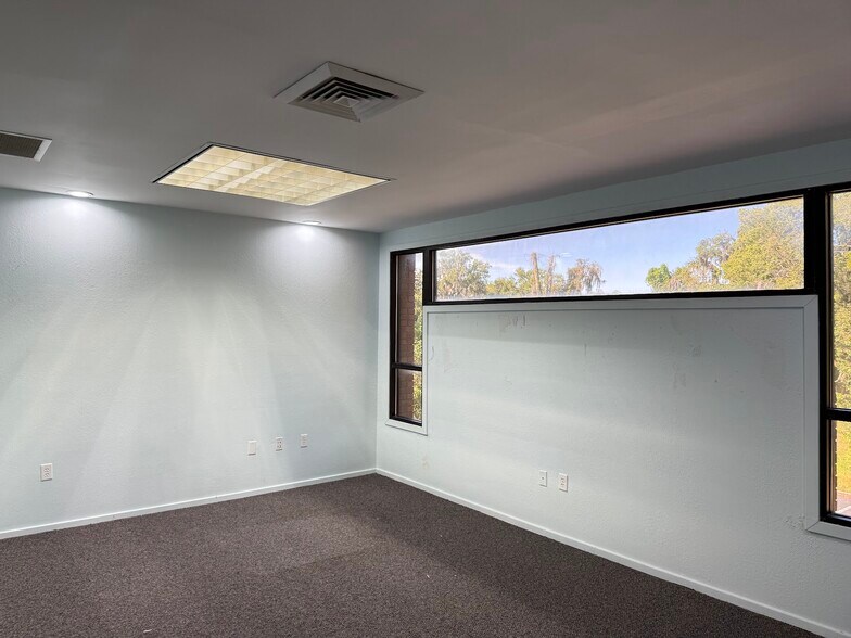 More Photos Of 202 NE 8th Ave, Ocala Office For Sale