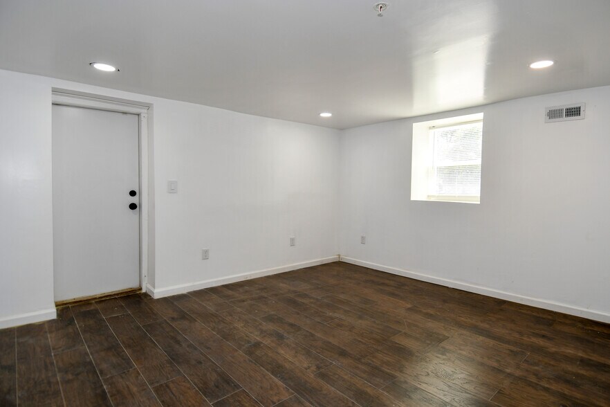 More Photos Of 2601 N Charles St, Baltimore Apartments For Sale