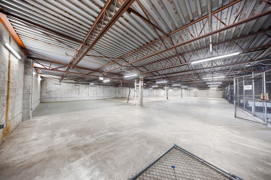 More Photos Of 2601 NW 105th Ave, Miami Warehouse For Sale