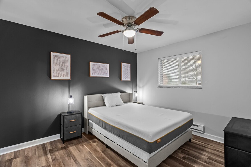 More Photos Of 7223 Anna Ave, Maplewood Apartments For Sale